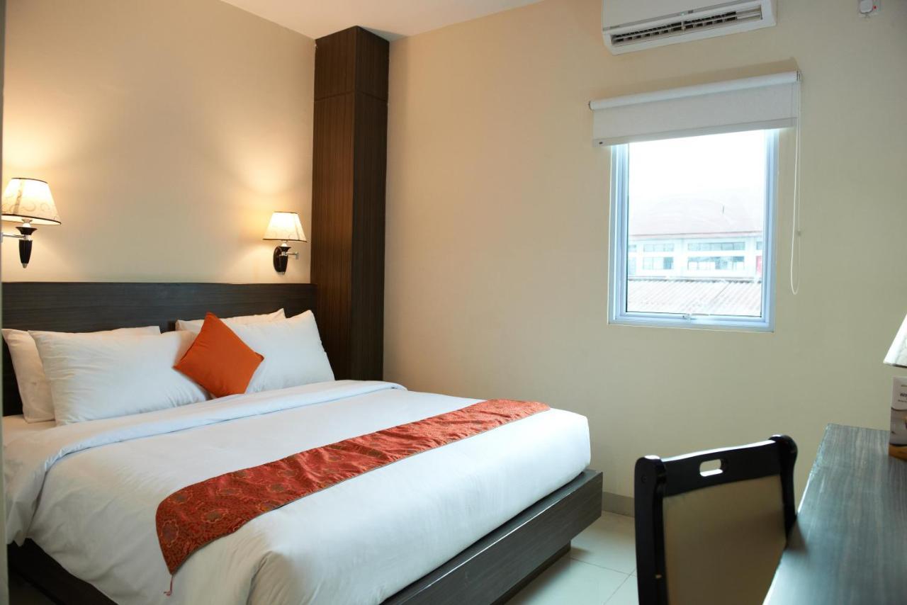Winstar Hotel Pekanbaru Eksteriør billede