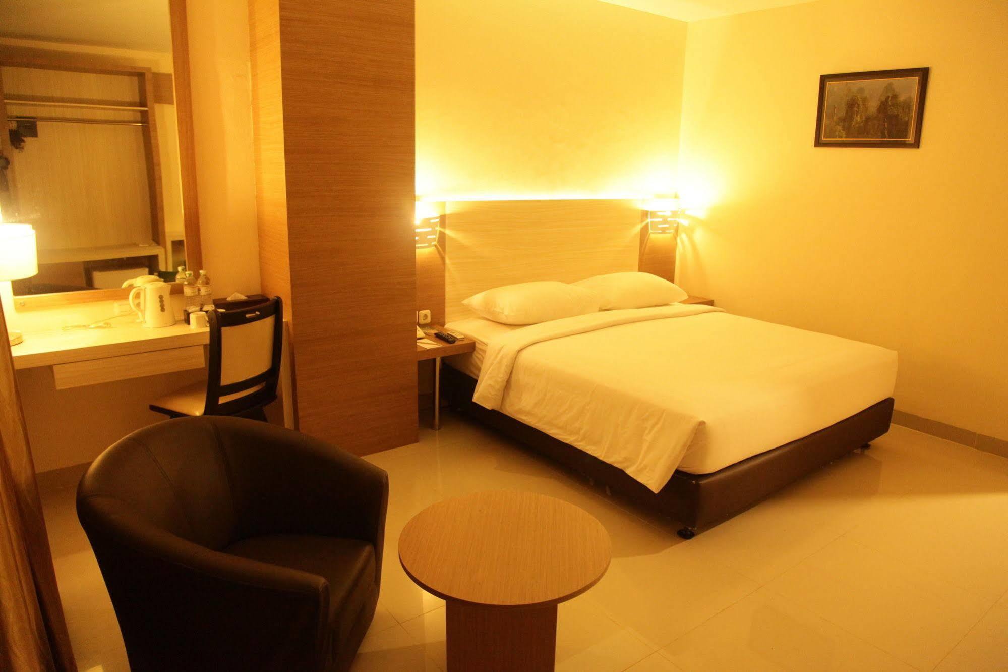 Winstar Hotel Pekanbaru Eksteriør billede