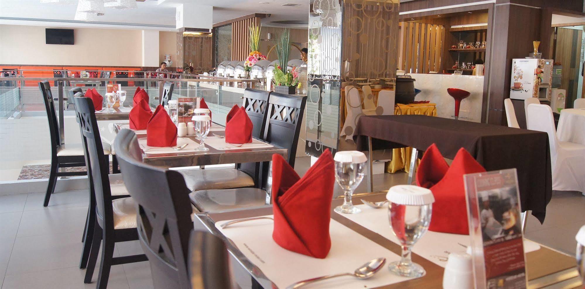 Winstar Hotel Pekanbaru Eksteriør billede